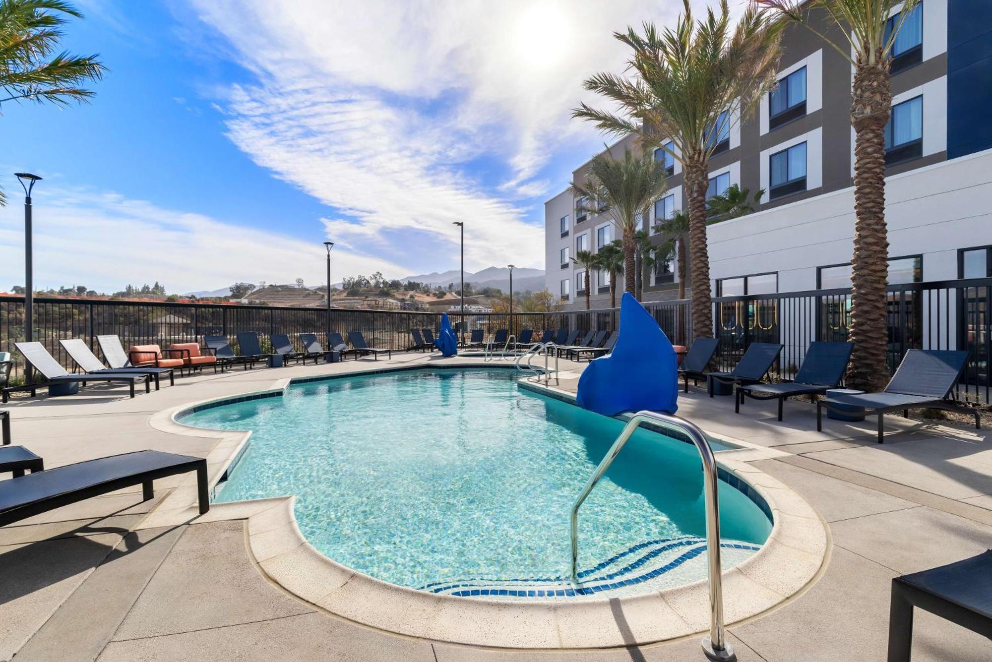 Hampton Inn & Suites Corona, Ca Zewnętrze zdjęcie