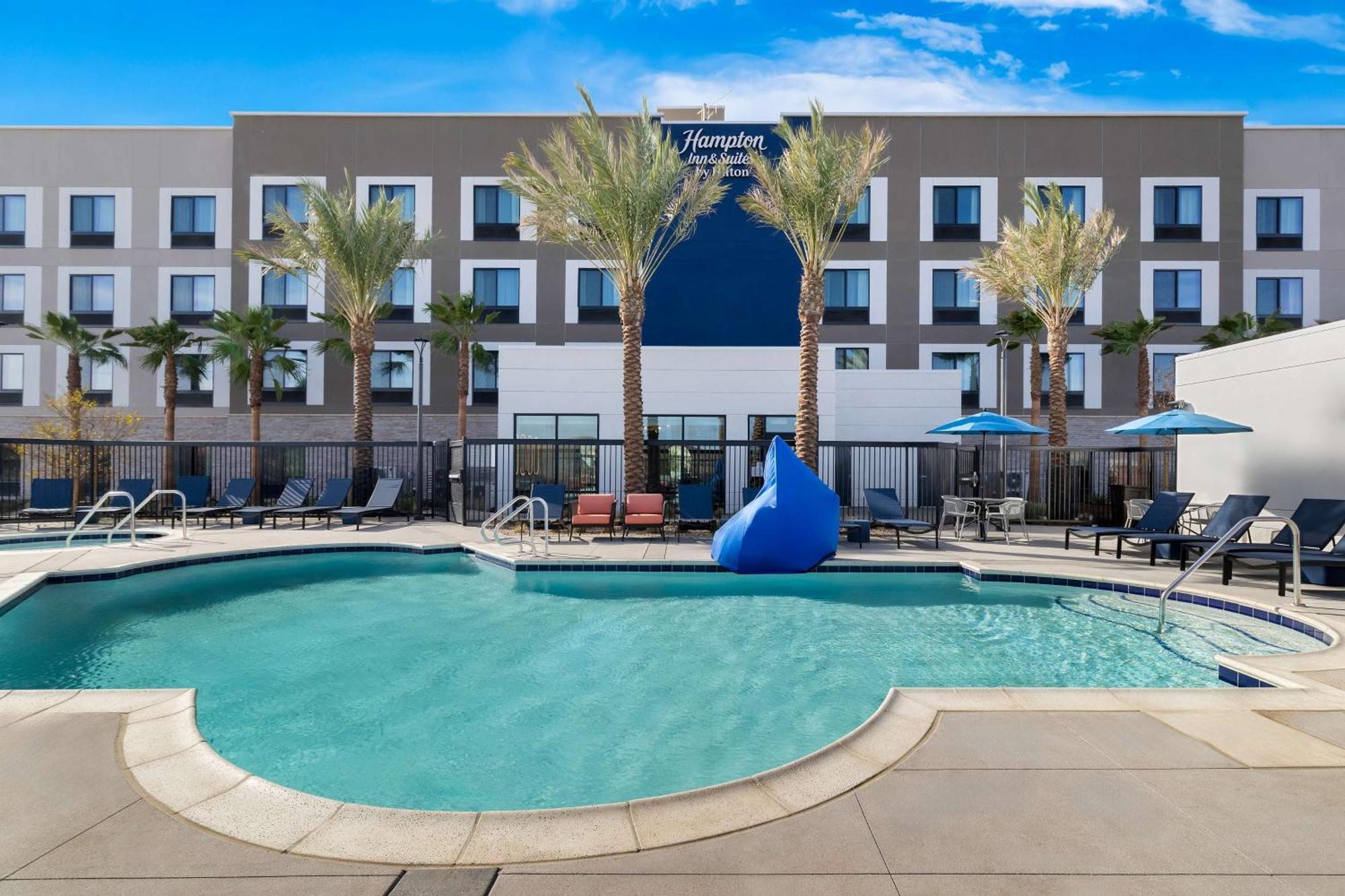 Hampton Inn & Suites Corona, Ca Zewnętrze zdjęcie